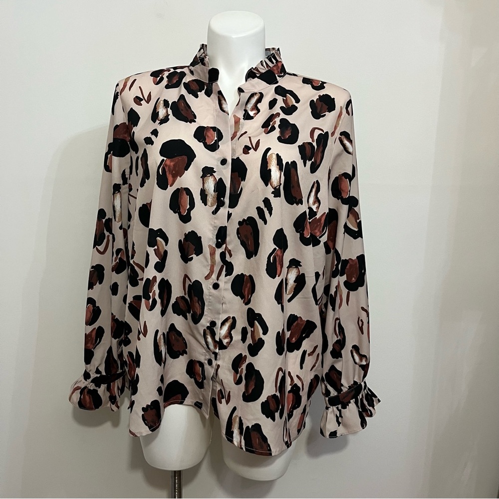 Plus Size Leopard Print Blouse By Eloquii Is In L… - image 3